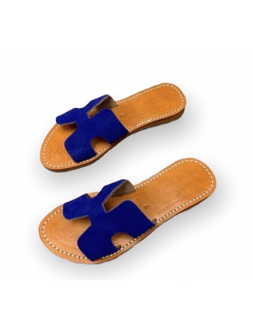 Women's fashion sandal in...