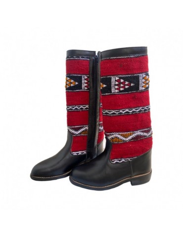 Women's fashion boots in...