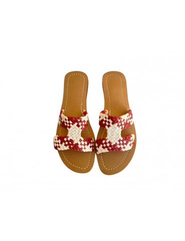 Feminin sandal i äkta...