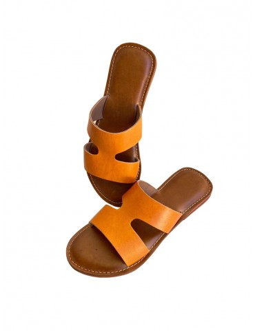 Bekväm sandal i äkta läder...